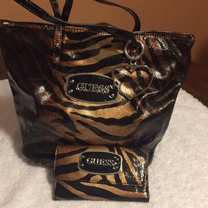 Guess Bags - Guess purse with wallet barely used no tears Guess Bags - Guess purse with wallet barely used no tears